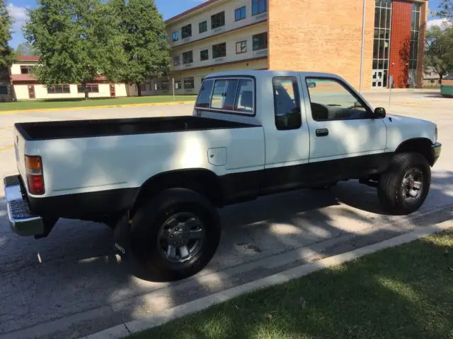 1991 toyota pickup sr5 3.4 4x4 excellent condition
