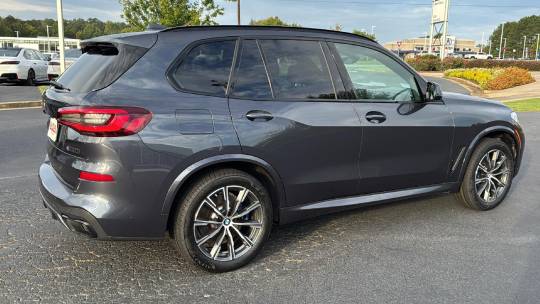 2022 BMW X5 m50i