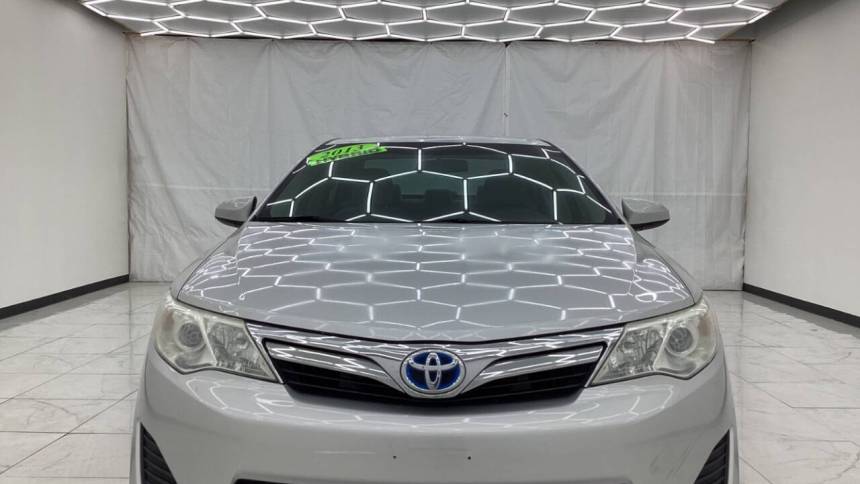 2013 toyota camry hybrid le