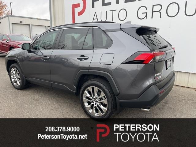 2022 toyota rav4 xle premium