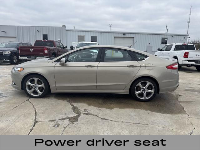 2015 ford fusion se