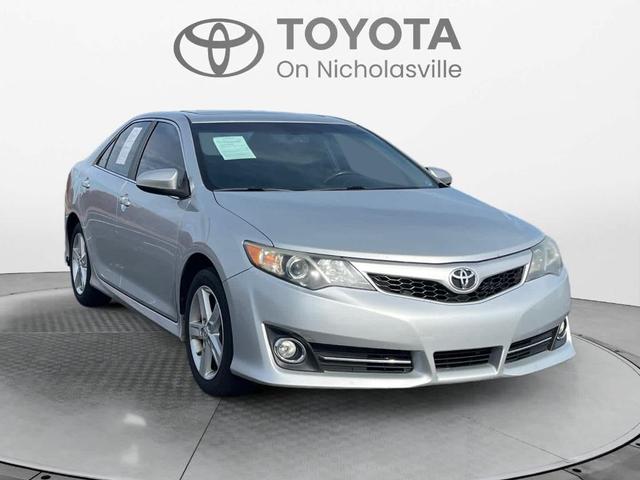 2012 toyota camry se