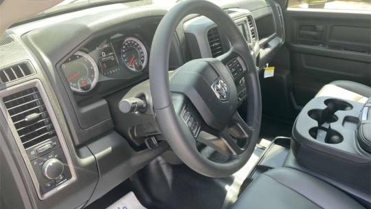 new 2024 ram 1500 classic tradesman crew cab 6'4" box 4wd