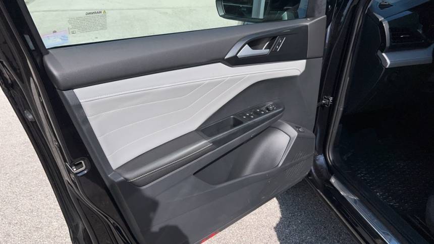 2024 volkswagen taos sel 4motion