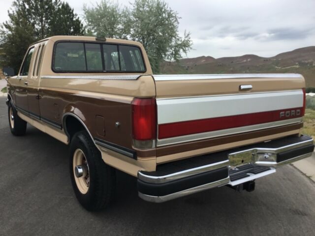 all original!!!! 1 family owned "1990 ford f-250 xlt lariat"