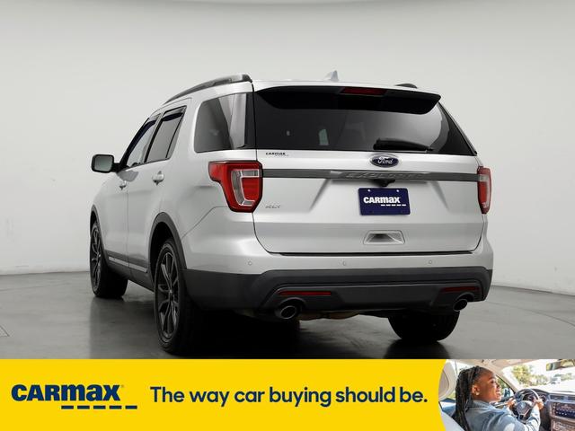 2017 ford explorer xlt