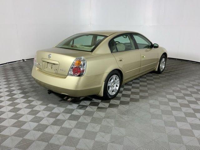 2004 nissan altima 2.5 s in barrington woods, indiana