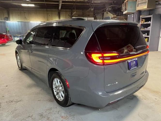 2022 chrysler pacifica touring l van 4d in orange, new jersey