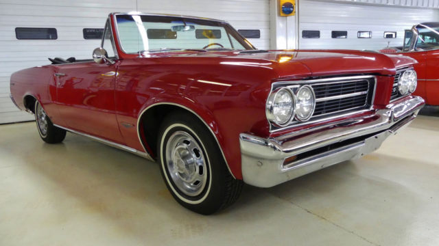 1964 pontiac gto convertible 0 red 2 dr convertible 400 automatic