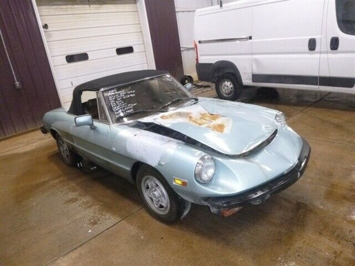 1982 alfa romeo spider veloce veloce 64463 miles blue 2 door 2.0l 4 cyl. gas man