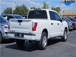 2023 Nissan Titan s