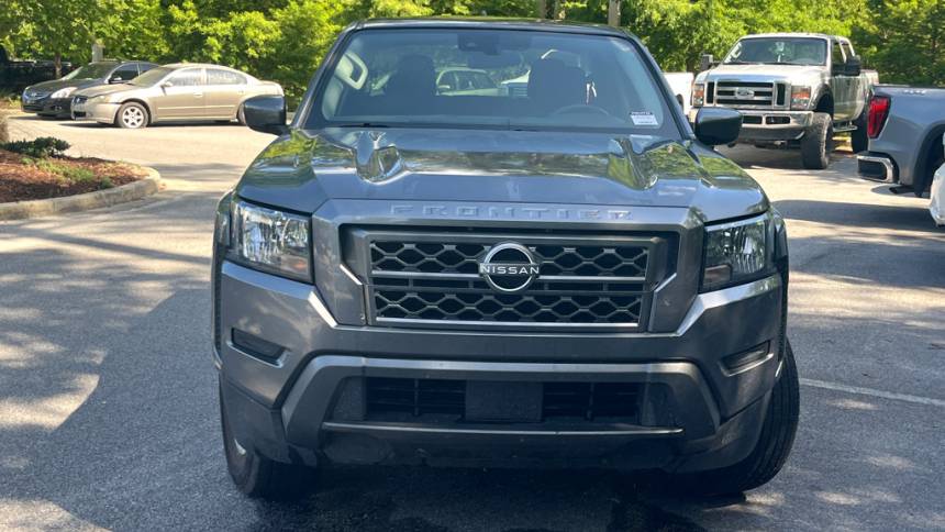 2023 nissan frontier sv