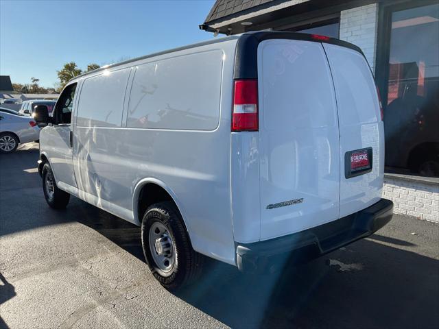 2017 chevrolet express 2500 work van