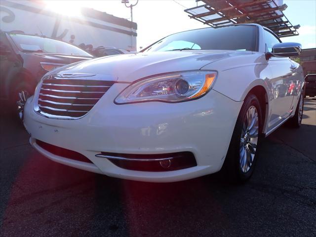 2012 chrysler 200 limited