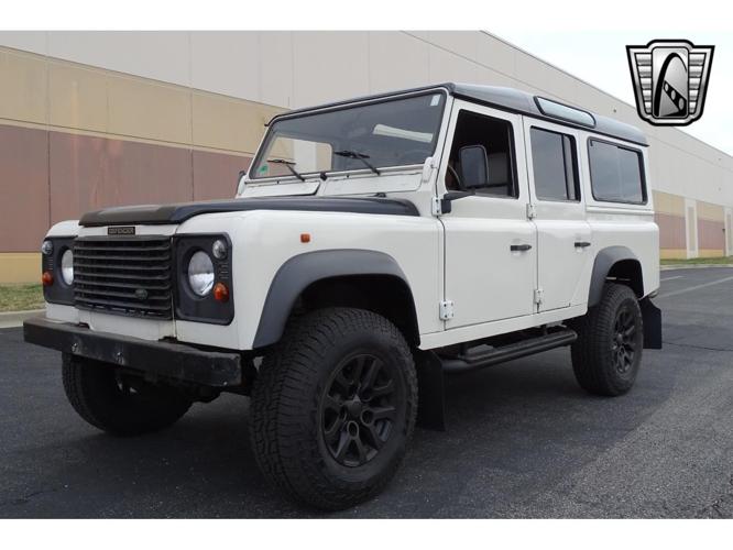 1996 land rover defender in o'fallon, illinois