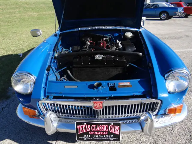 1969 mg mgb convertible ****23,000 miles****