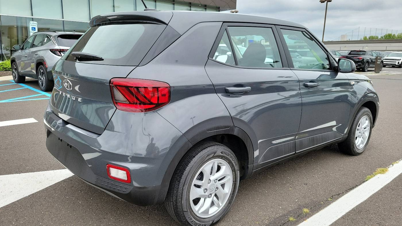 2024 hyundai venue se