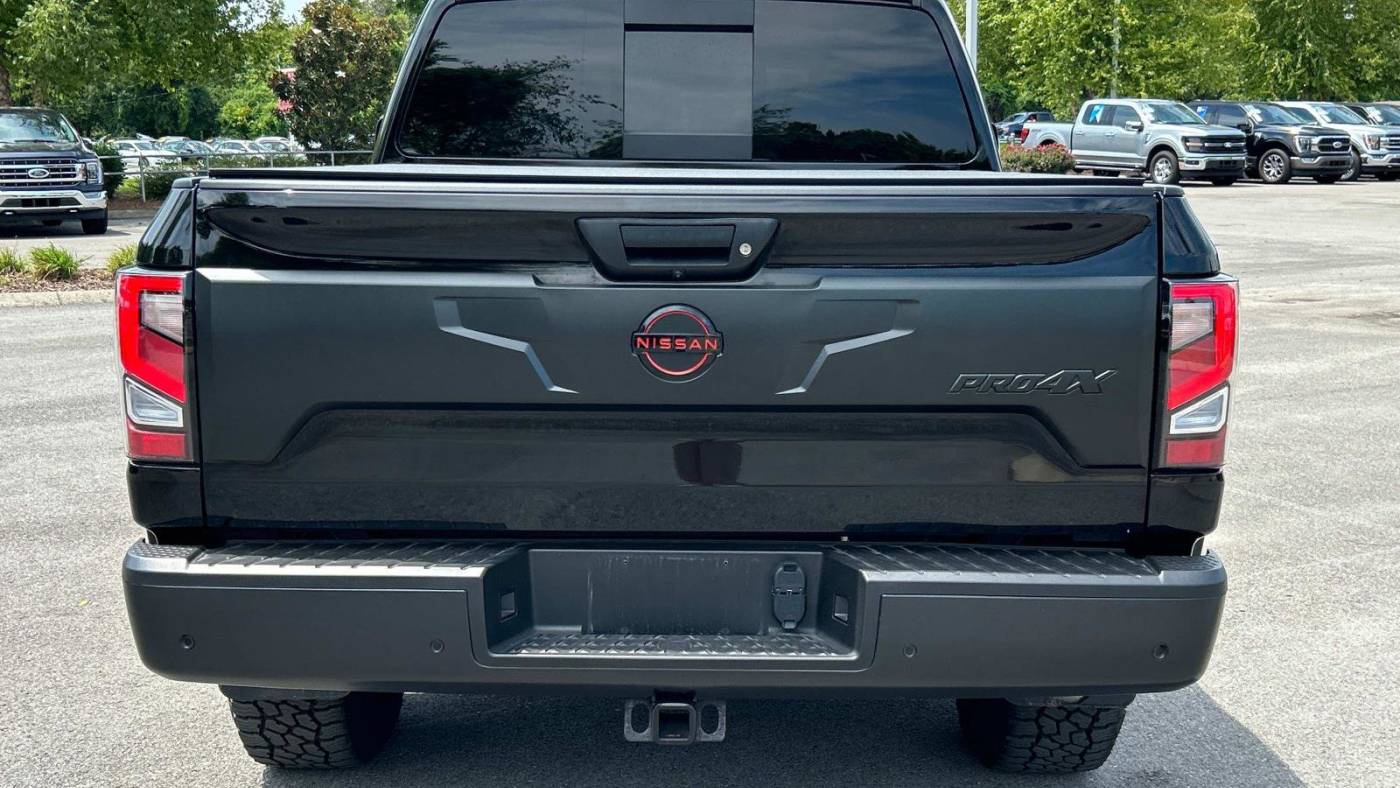2023 nissan titan pro-4x