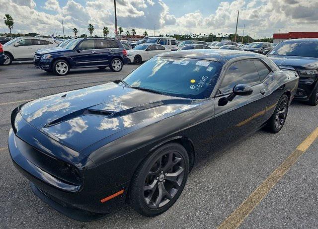 2018 dodge challenger sxt