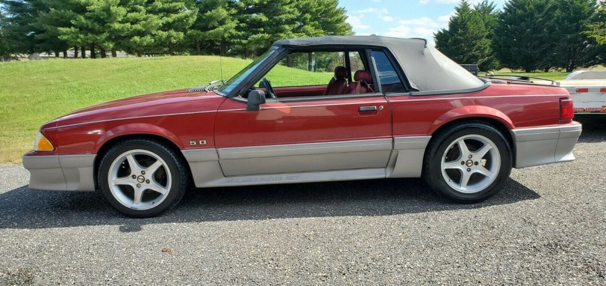 1990 ford mustang gt convertible - very nice