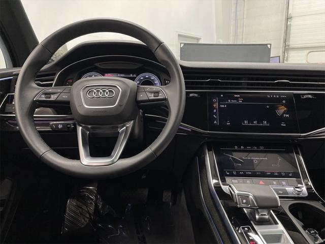 2023 audi q7 45 premium plus