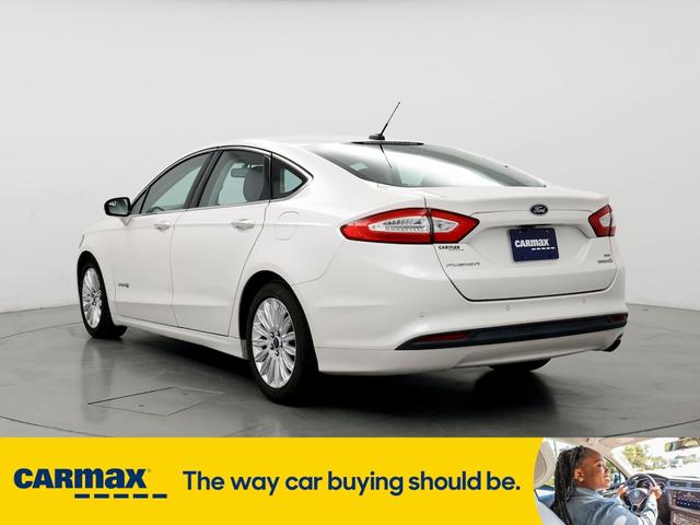 2016 ford fusion hybrid se
