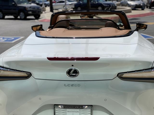 2021 lexus lc 500 base