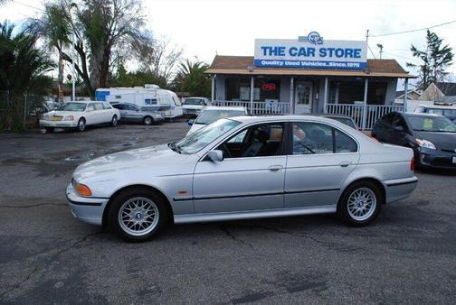 2000 bmw 528 in milwaukee, wisconsin