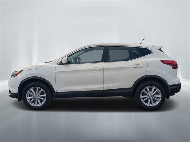 2017 nissan rogue sport s
