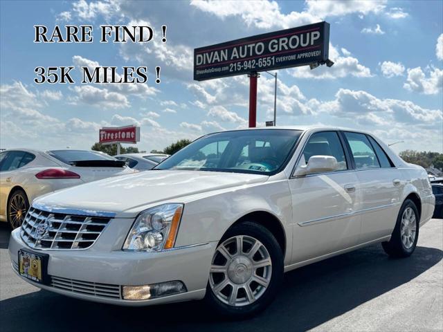2011 cadillac dts base