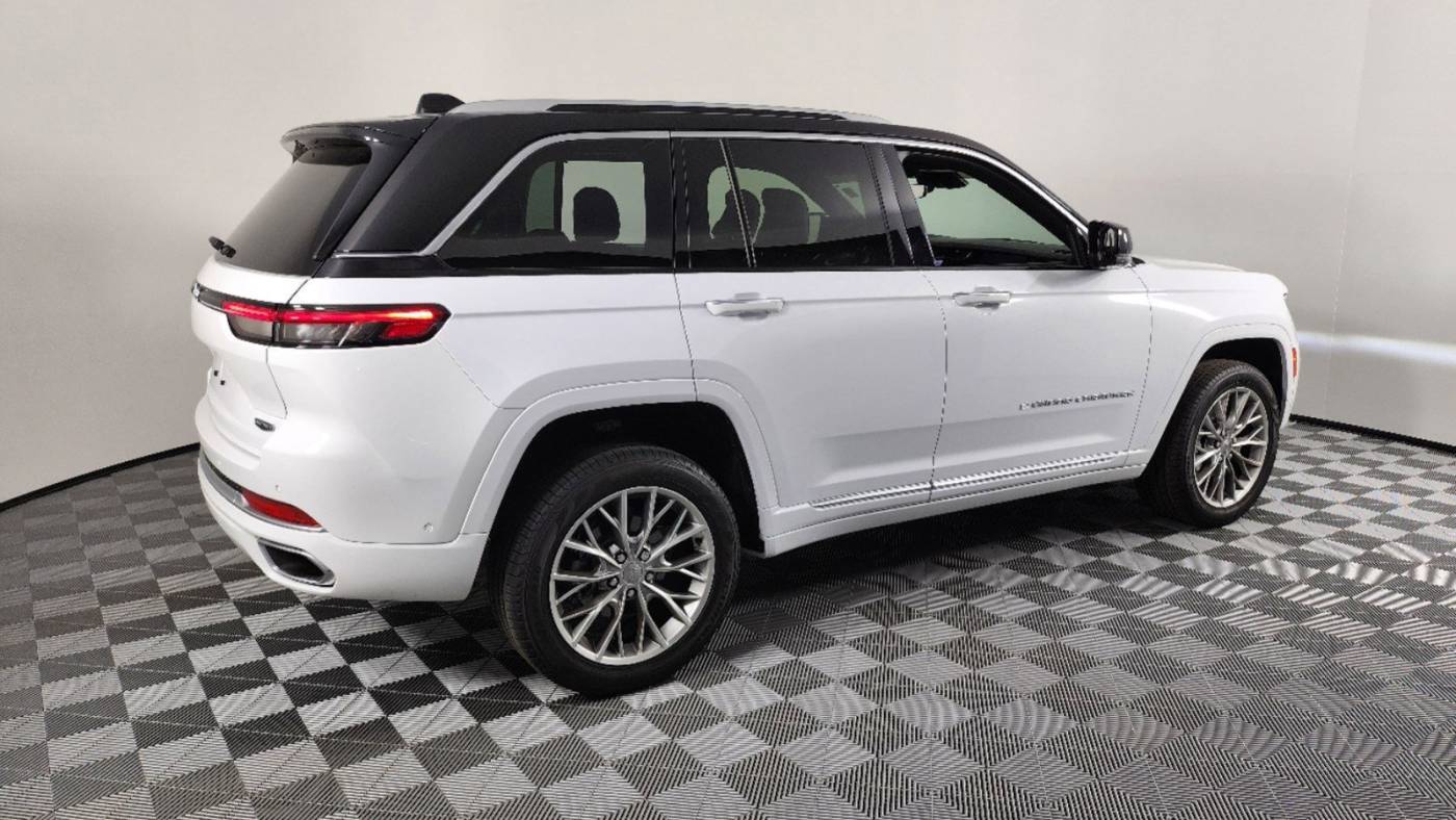 2023 jeep grand cherokee summit