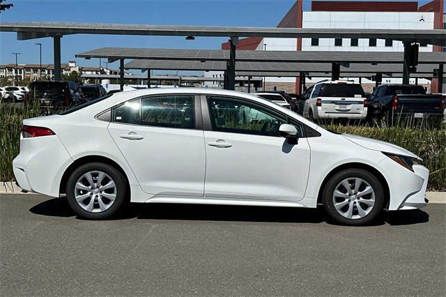 2024 toyota corolla le