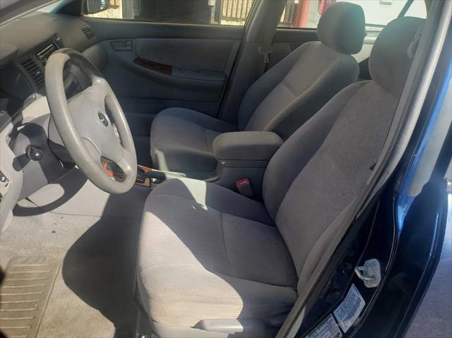 2005 toyota corolla le