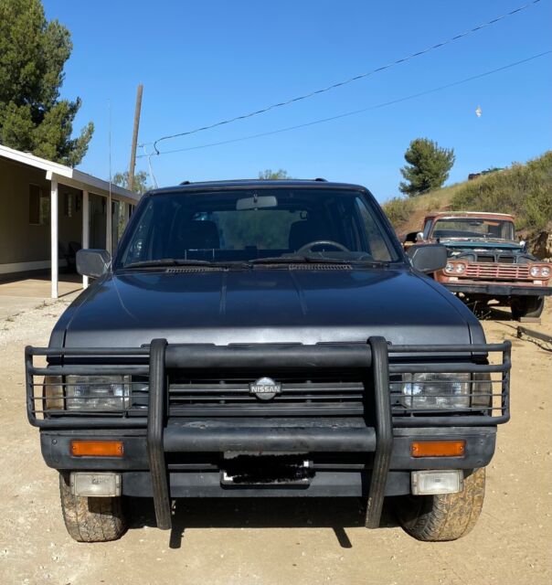 1990 nissan pathfinder suv grey 4wd automatic