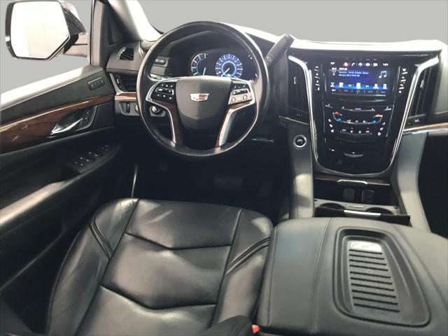 2020 cadillac escalade luxury
