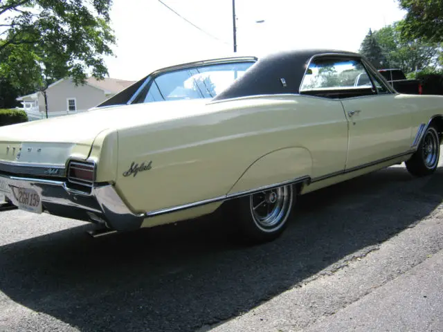 1967 buick skylark 2-door hardtop
