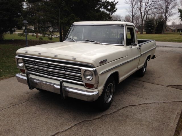 really nice and solid 1967 ford f100 short bed pickup with a 351v8