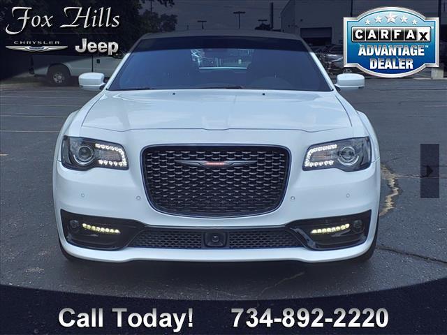 2023 chrysler 300 s