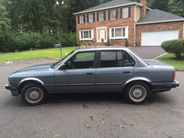 1988 bmw 325 base sedan 4-door 2.7l