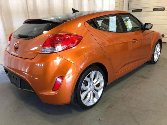2013 hyundai veloster base 3dr coupe 6m for sale in westbrook, maine