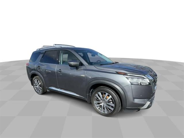 2022 nissan pathfinder platinum