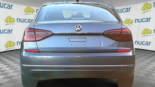 2017 Volkswagen Passat (North America and China)