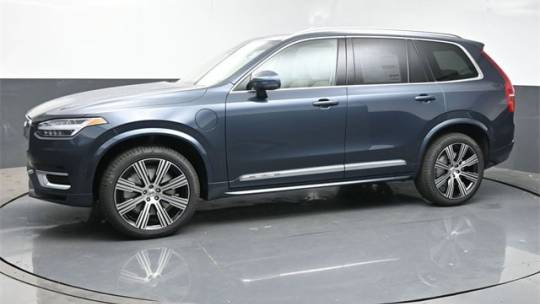 2024 Volvo XC90 t8 plus bright theme