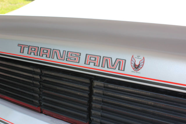 1979 pontiac firebird trans am coupe 2-door 6.6l 10th anniversary