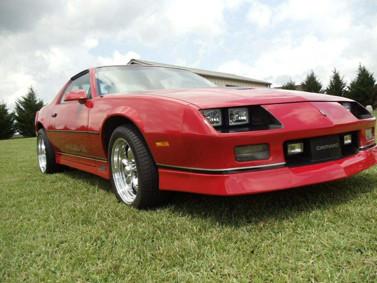 1985 chevrolet camaro iroc ls3 swap resto mod 9 inch ford / wilwood & much more