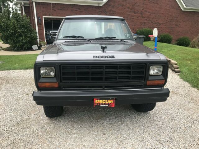 1985 dodge short bed 4x4