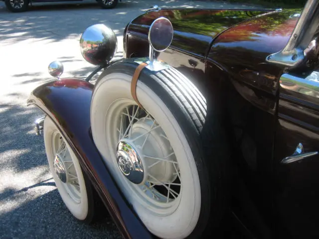 1932 ford sport coupe