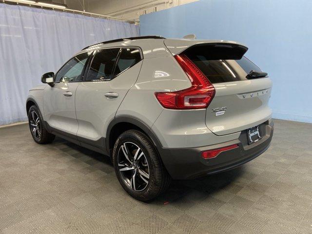 2024 volvo xc40