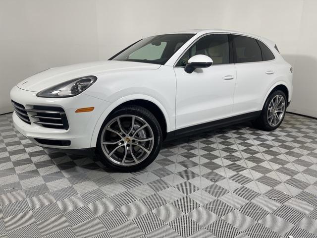 2021 porsche cayenne base