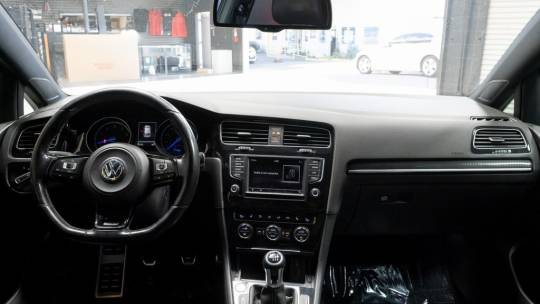 2016 Volkswagen Golf R